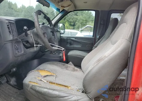 2003 Chevrolet Express G3500 z USA, uszkodzony, nr VIN 1GAHG39U831126894